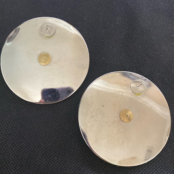 Large Button Faux Animal Pattern pierced Earrings - Picture 3 of 5